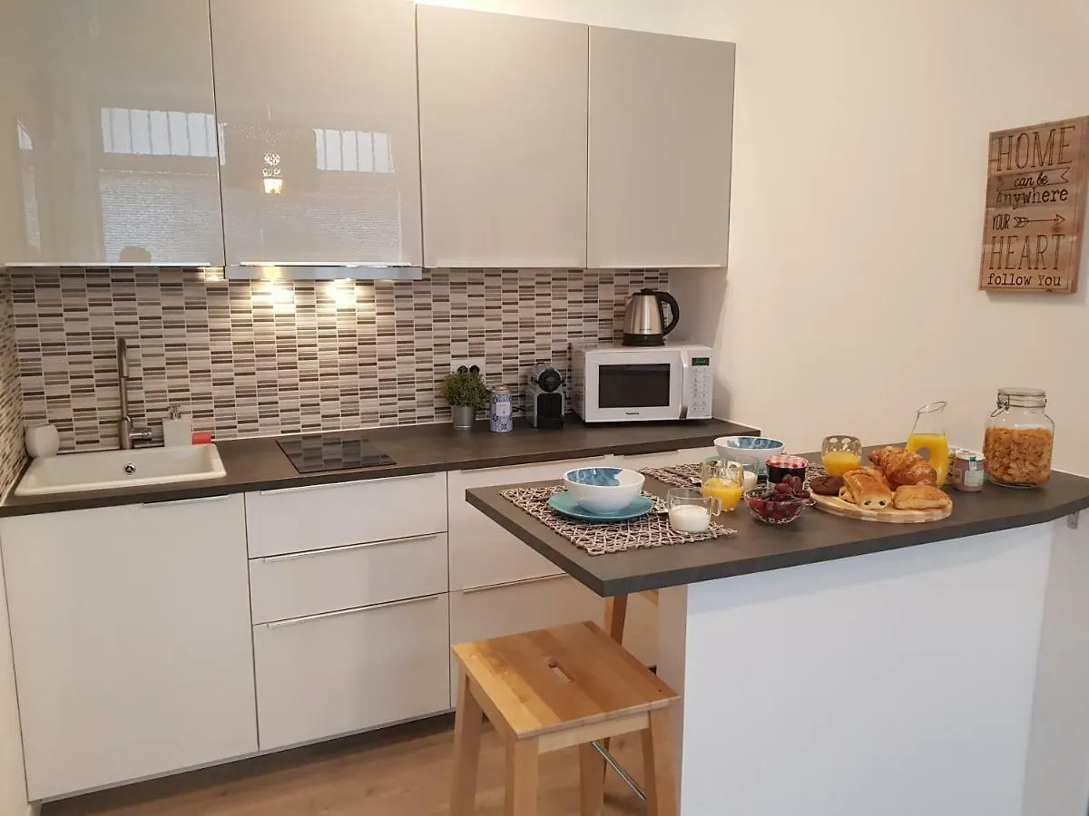 Apartament M.H.S. Mediolan 0*,