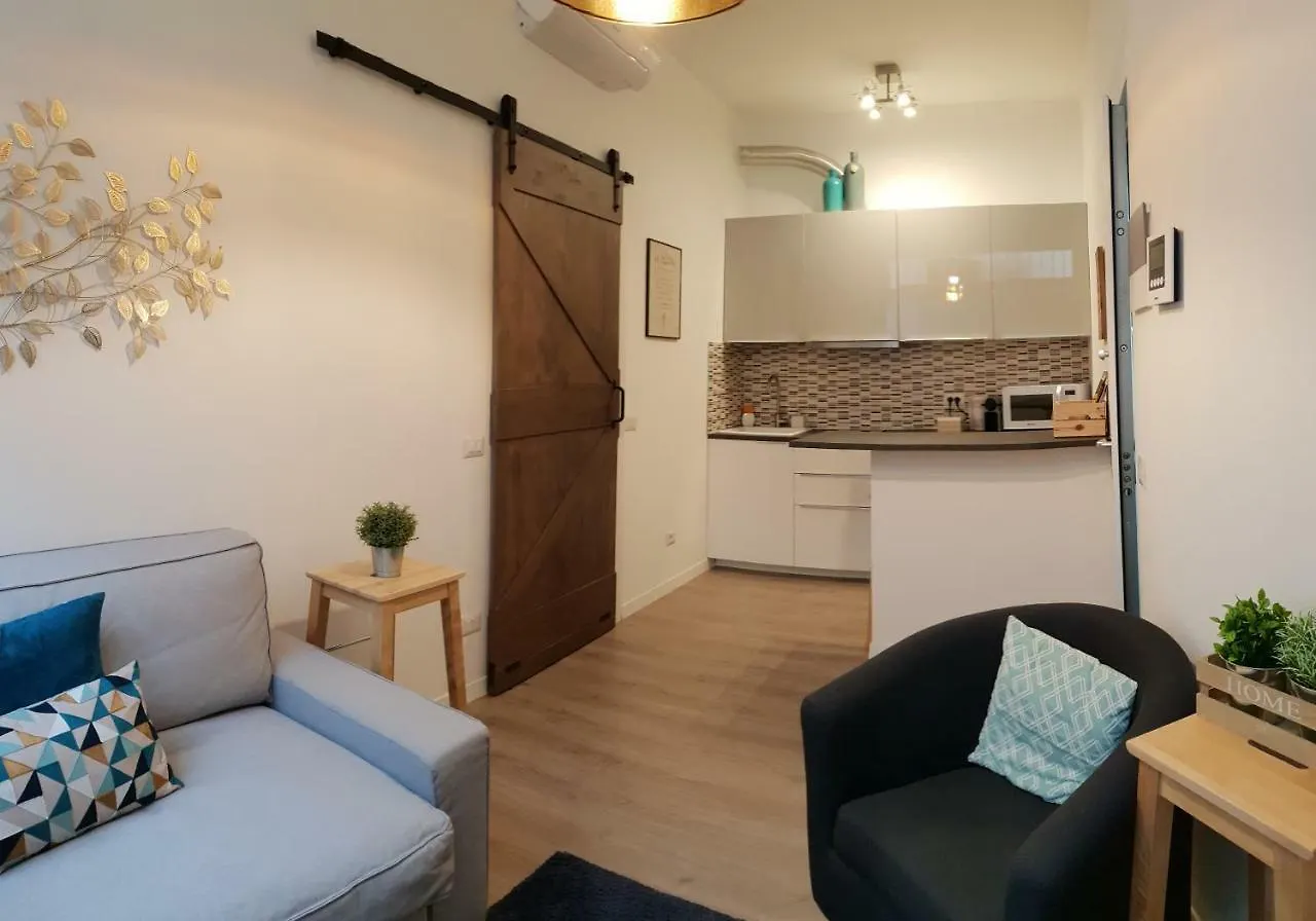 Apartament M.H.S. Mediolan 0*,  Włochy